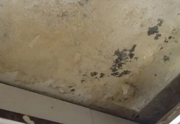 封开阳台漏水维修公司分享下封开卫生间渗水维修需要注意哪些问题。