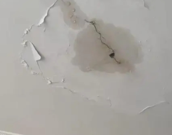 封开阳台漏水维修公司分享下屋面防水工程质量问题原因分析